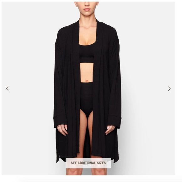 SKIMS Other - SKIMS NWOT Black SLEEP ROBE S